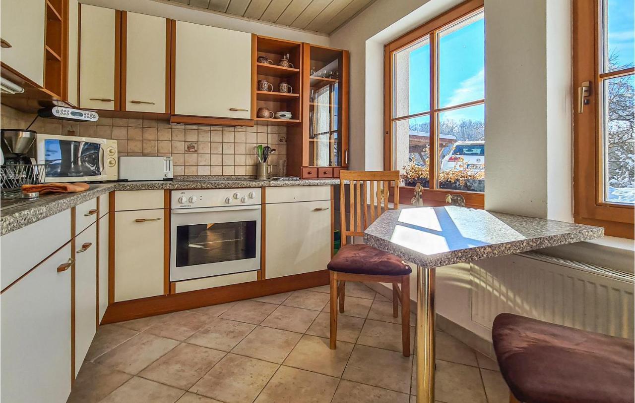 2 Bedroom Awesome Home In Kranichfeld Exteriör bild
